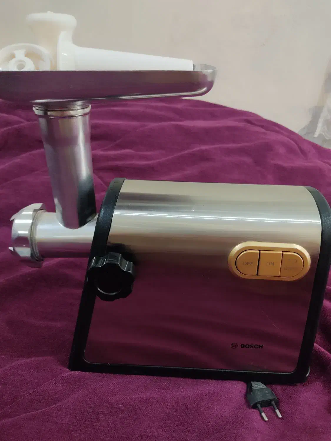 چرخ گوشت|خردکن، آسیاب، غذاساز|آستارا, |دیوار