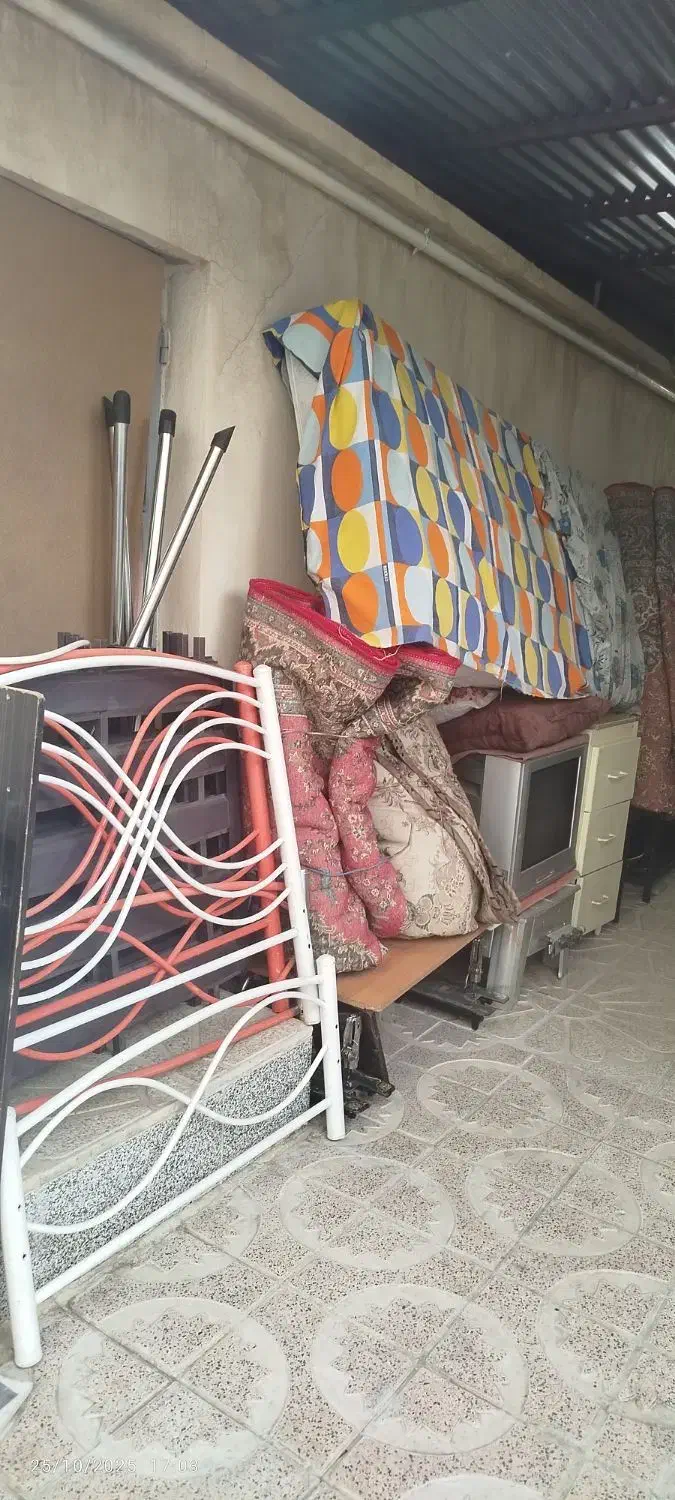 صندلی|صندلی و نیمکت|تویسرکان, |دیوار