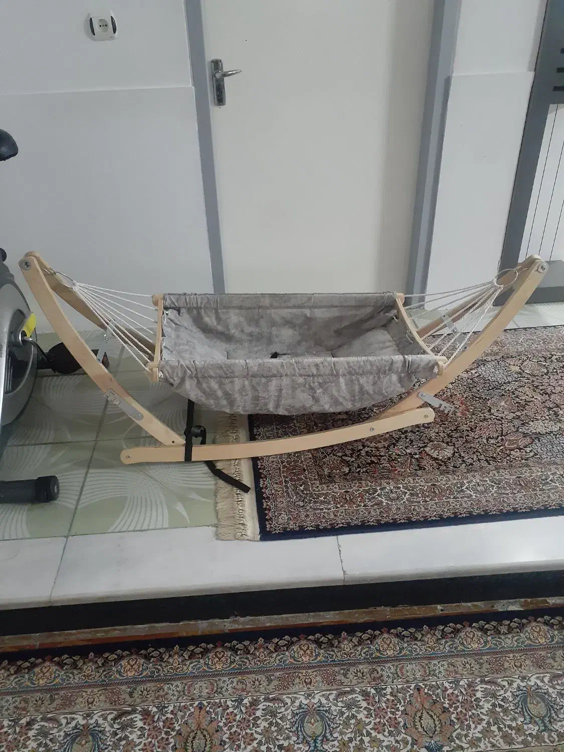 گهواره نوزاد کاملا سالم ونو|تخت و سرویس خواب|کرمانشاه, |دیوار