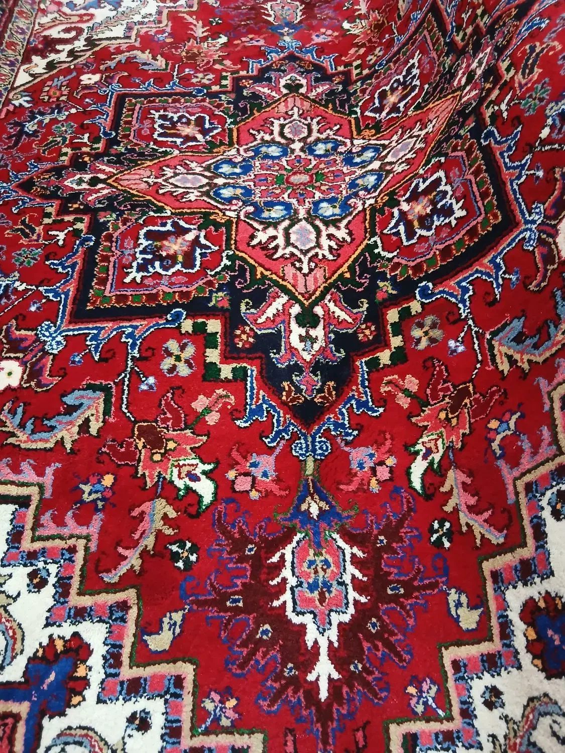 شش متری تک|فرش|میانه, |دیوار