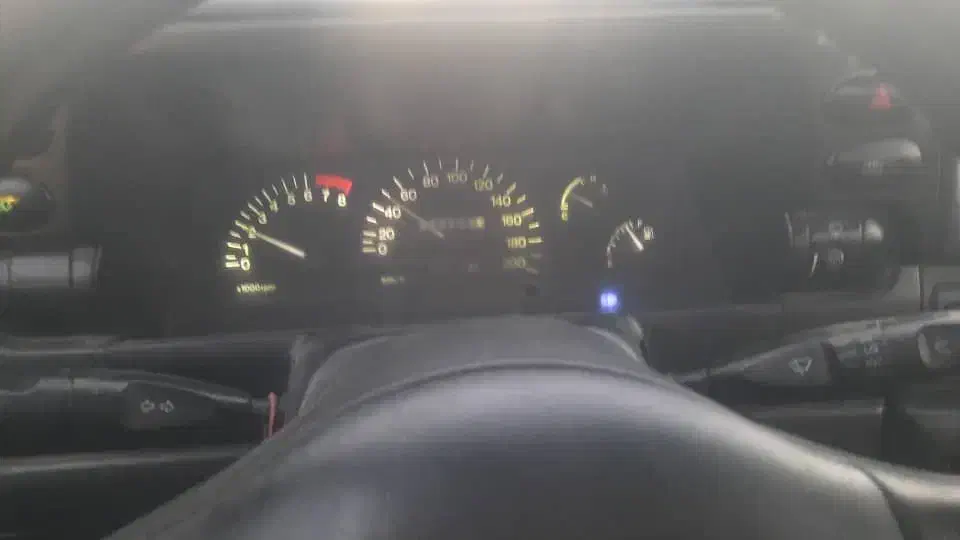 دووسیلو|خودرو سواری و وانت|اصفهان, حصه شمالی|دیوار