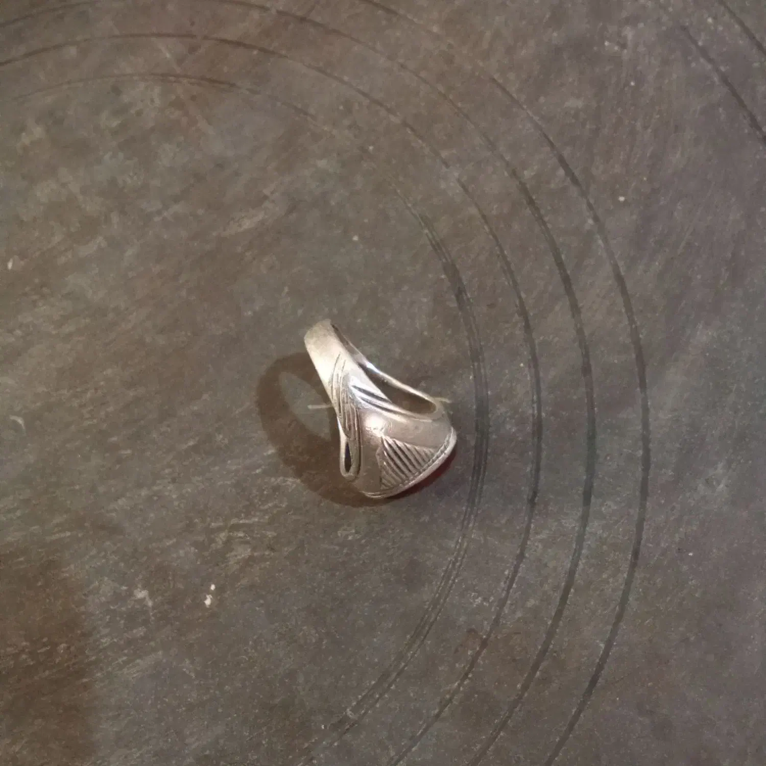 انگشتر|جواهرات|چالوس, |دیوار