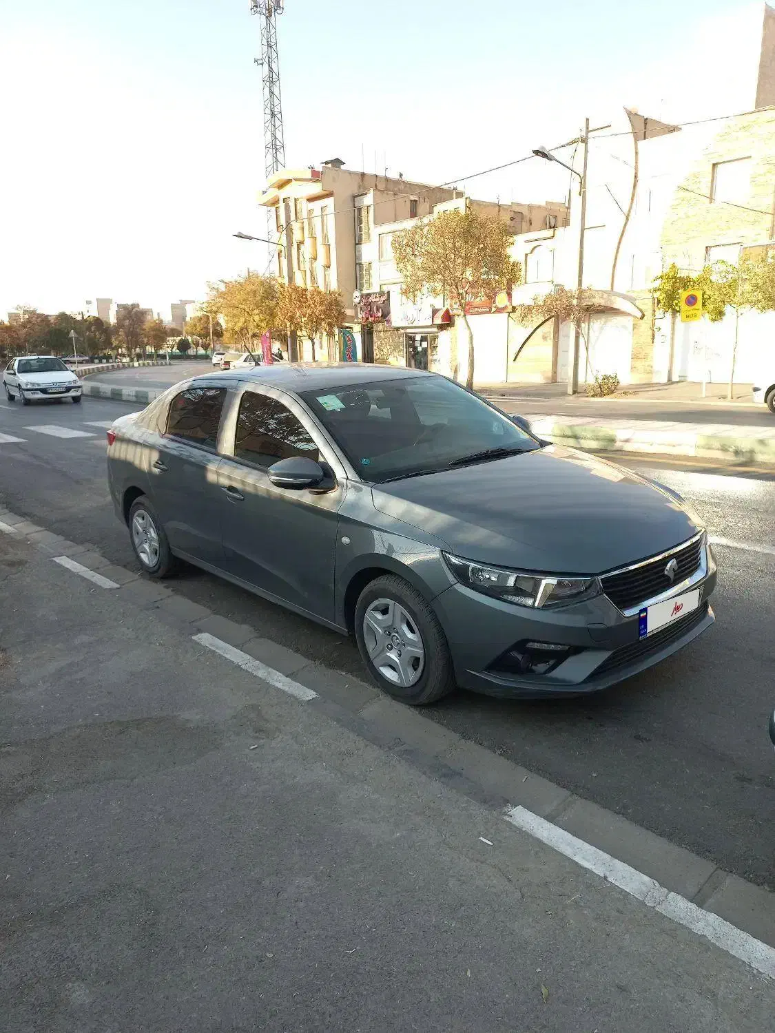 تارا مدل 1400 بیرنگ دارای برگه کارشناسی|خودرو سواری و وانت|اراک, |دیوار