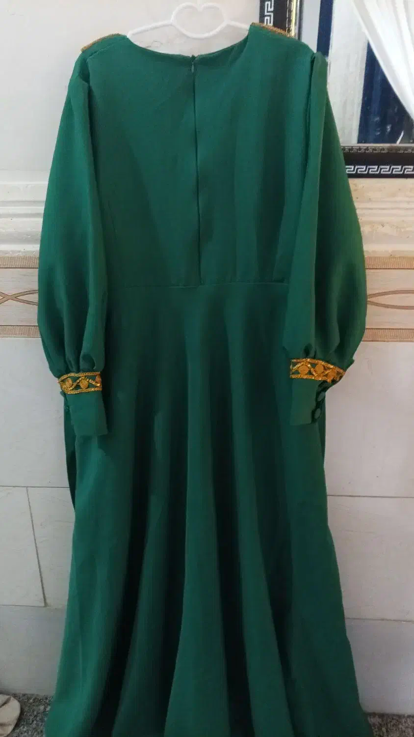 لباس مجلسی|لباس|کارون, |دیوار