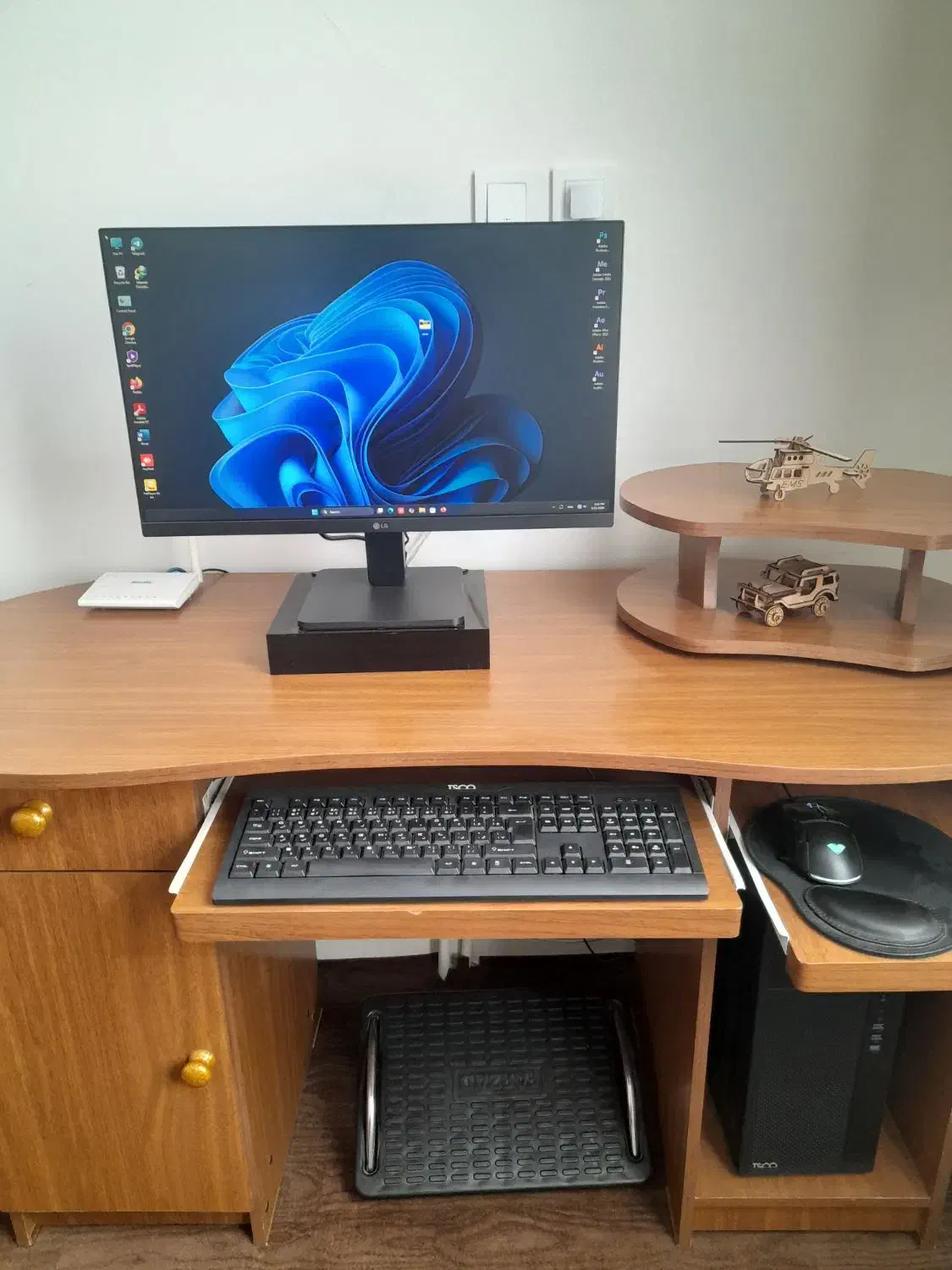 کامپیوتر حرفه ای مناسب رندر،گیم همراه مانیتور و...|رایانه رومیزی|تهران, زرکش|دیوار