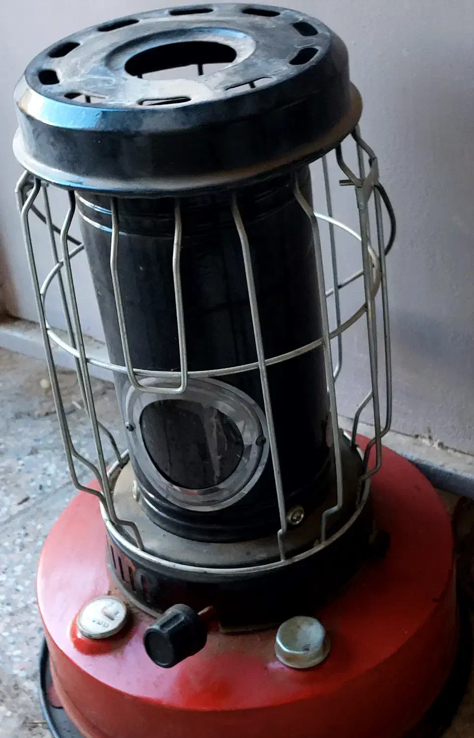 چراغ نفتی|کلکسیون اشیاء عتیقه|بیرجند, |دیوار