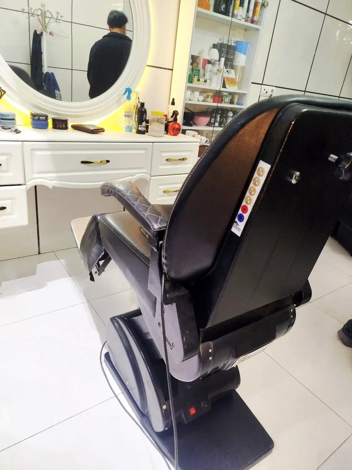 اجاره صندلی آرایشگاه مردانه|آرایشگاه و سالنهای زیبایی|قزوین, |دیوار