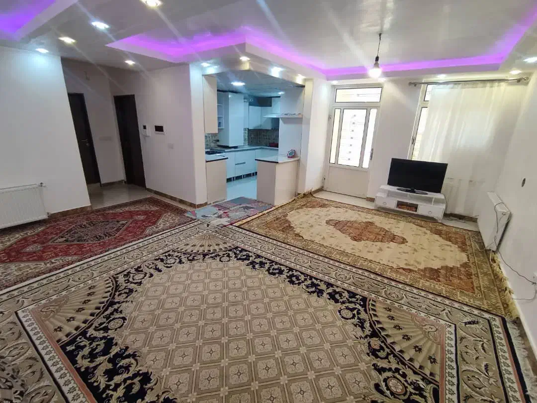 اجاره روزانه آپارتمان ۶۵ متری با پارکینگ|اجارهٔ کوتاه‌مدت آپارتمان و سوئیت|شیراز, شهرک نیایش|دیوار