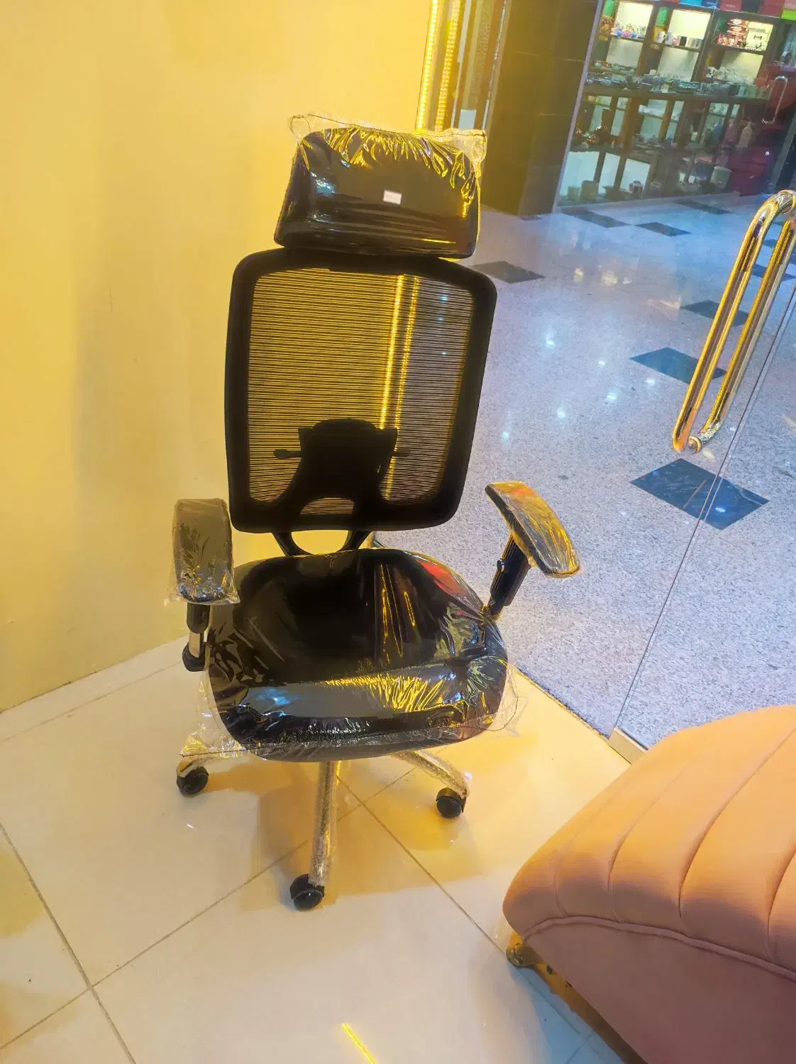 صندلی|صندلی و نیمکت|قشم, |دیوار