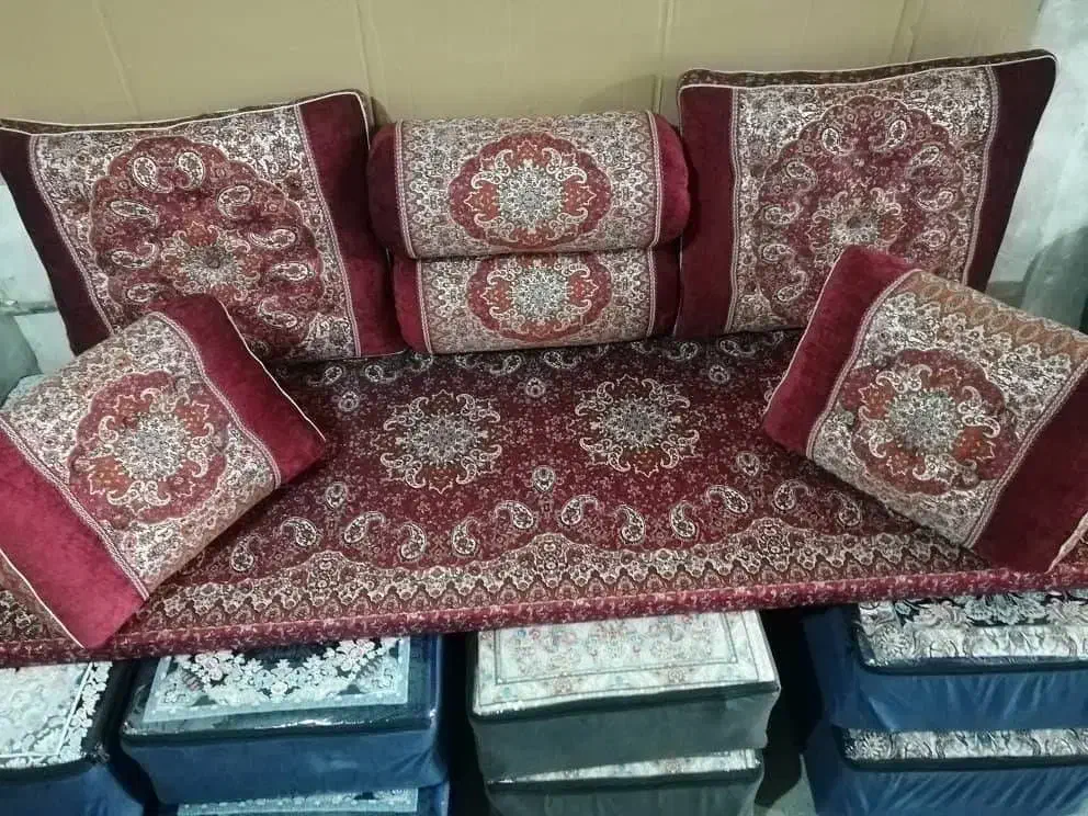 شاهنشین ترمه|پشتی|تهران, ایران|دیوار