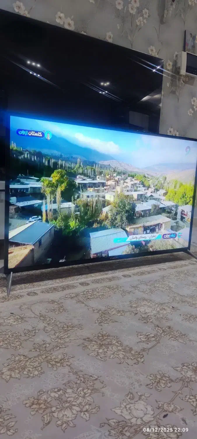 تلویزیون 55 اینچ هوشمند دهگلان|تلویزیون و پروژکتور|سنندج, |دیوار
