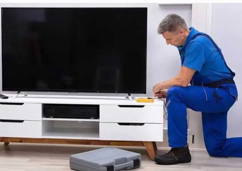 نصب تلویزیون LED روی دیوار|خدمات پیشه و مهارت|ساری, |دیوار