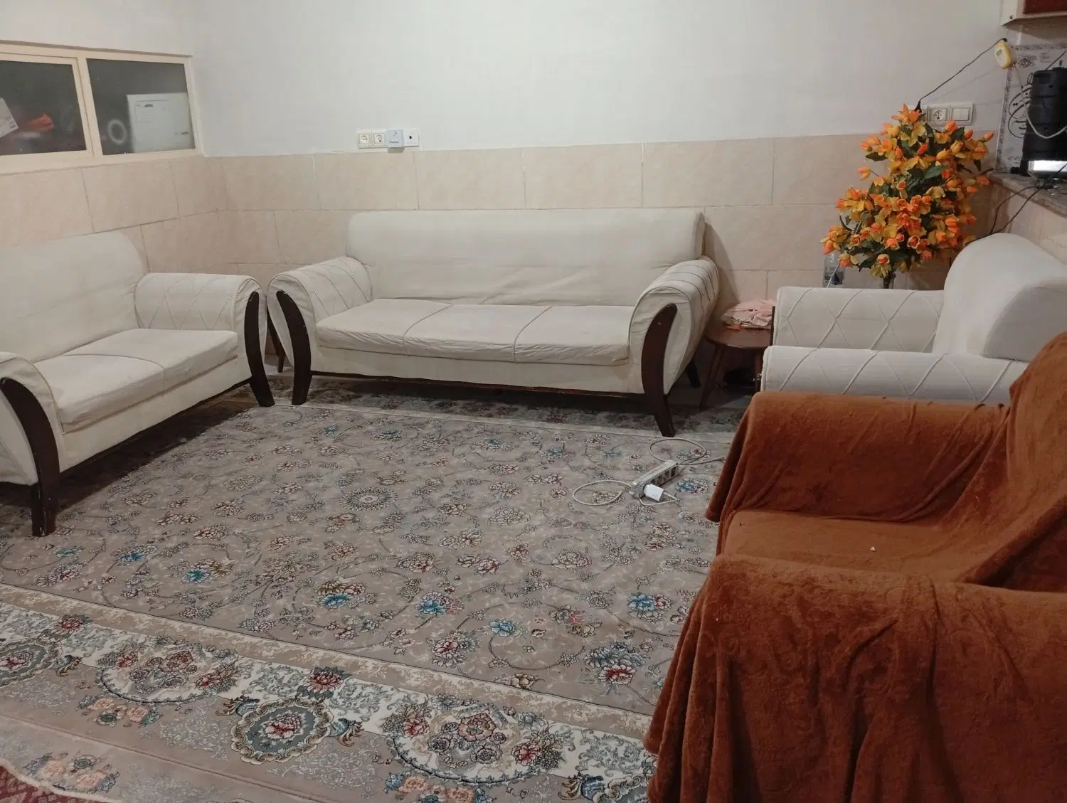 مبل|مبلمان خانگی و میز عسلی|یزد, |دیوار