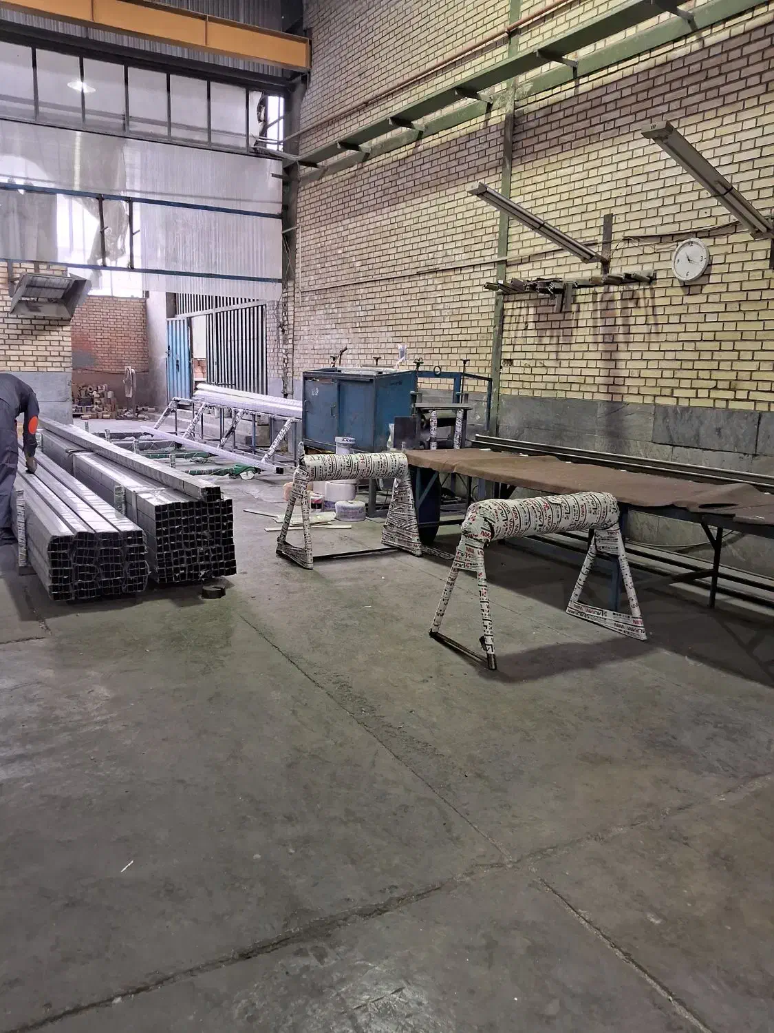 بسته بند پروفیل آلومینیوم|استخدام معماری، عمران و ساختمانی|اراک, |دیوار