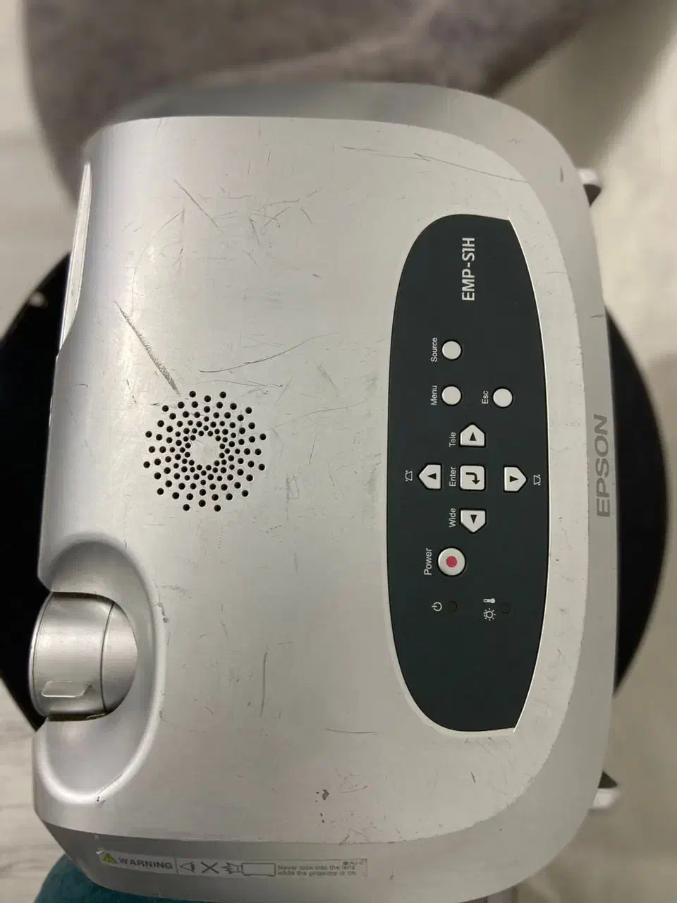 در حد نو سالم و تمیز|تلویزیون و پروژکتور|فولادشهر, A4|دیوار