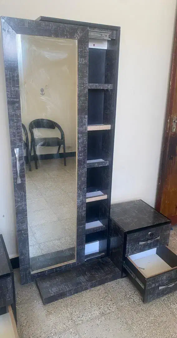 دکور سالن آریشگاه ...|آرایشگاه و سالنهای زیبایی|ایذه, |دیوار