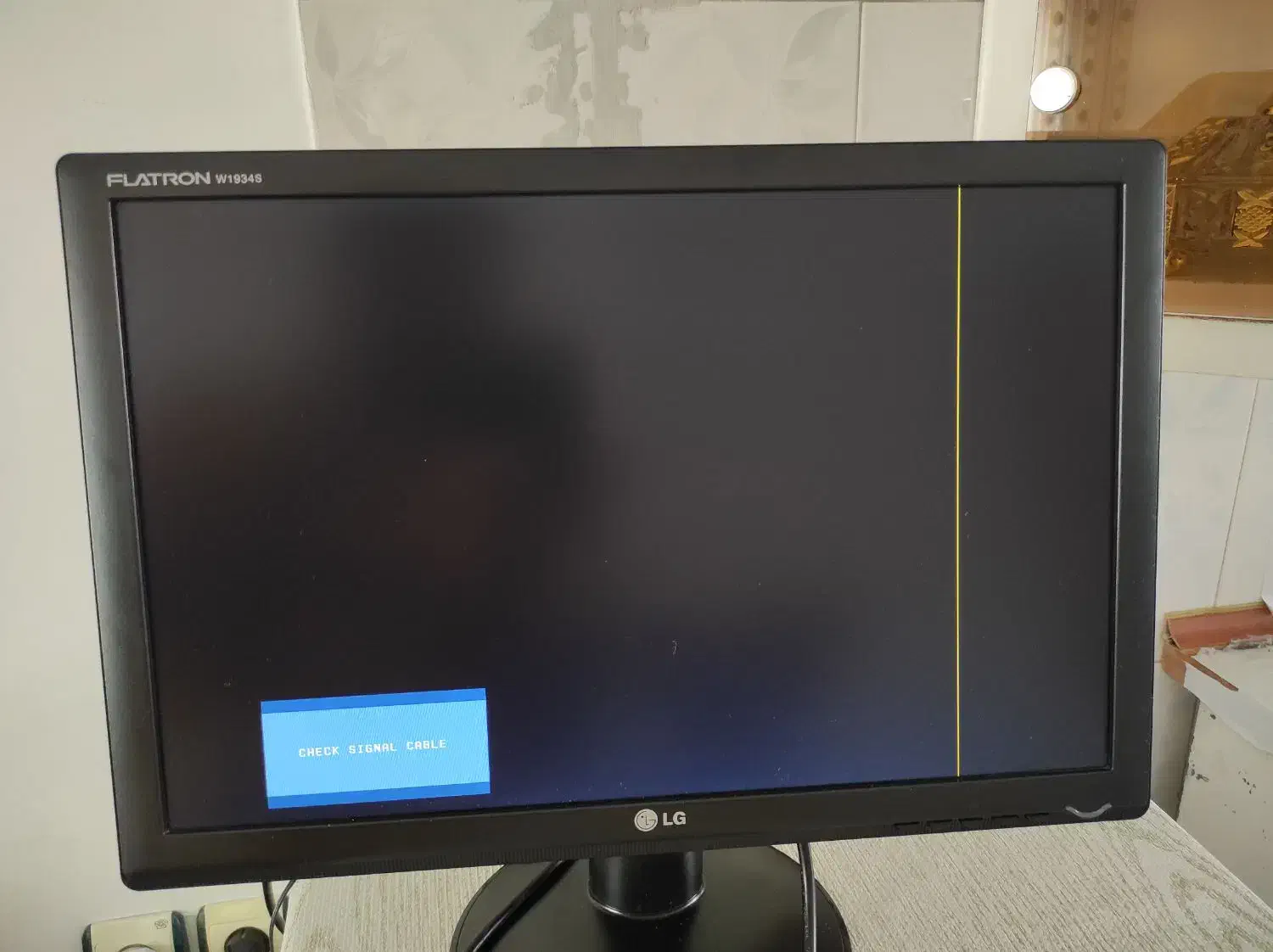 مانیتور کامپیوتر ۱۹ اینچ|قطعات و لوازم جانبی رایانه|سقز, |دیوار