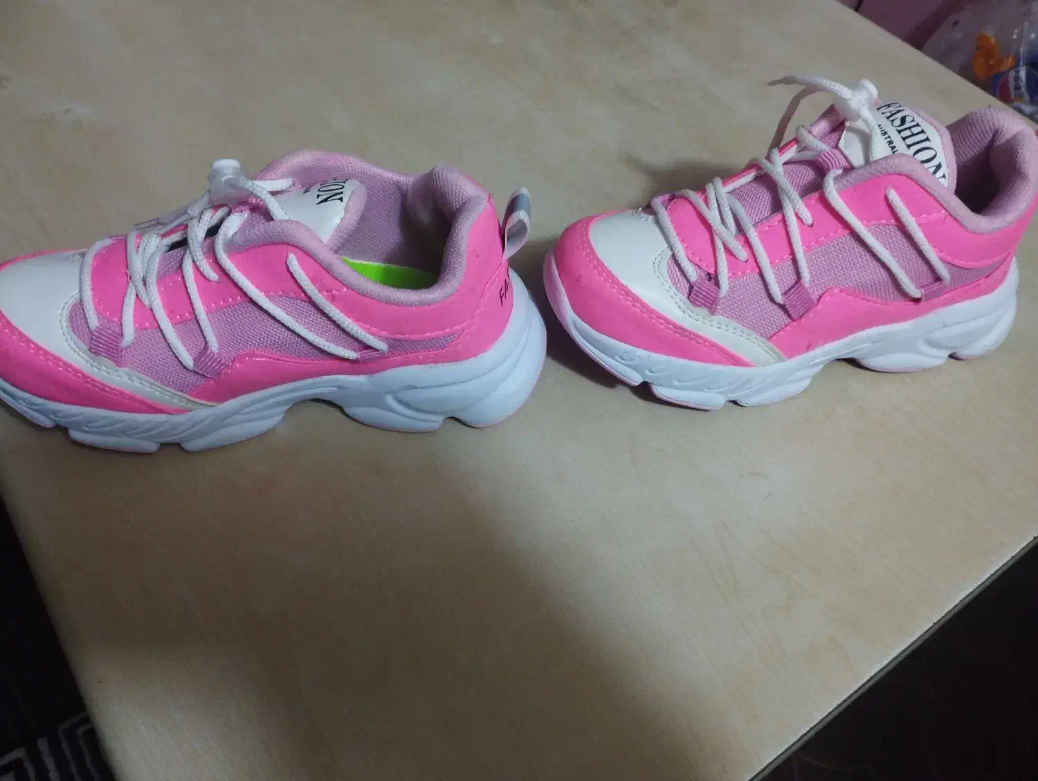 کفش خارجی نو|کفش و لباس بچه|قشم, |دیوار