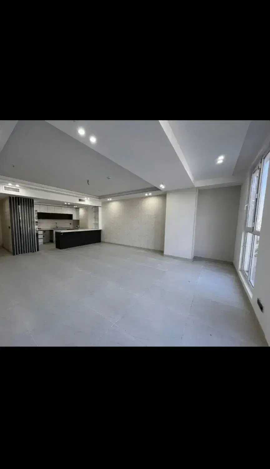 ۱۱۵متر/جنوبی بدون مشرف/غرق نور /رونیکا /چیتگر