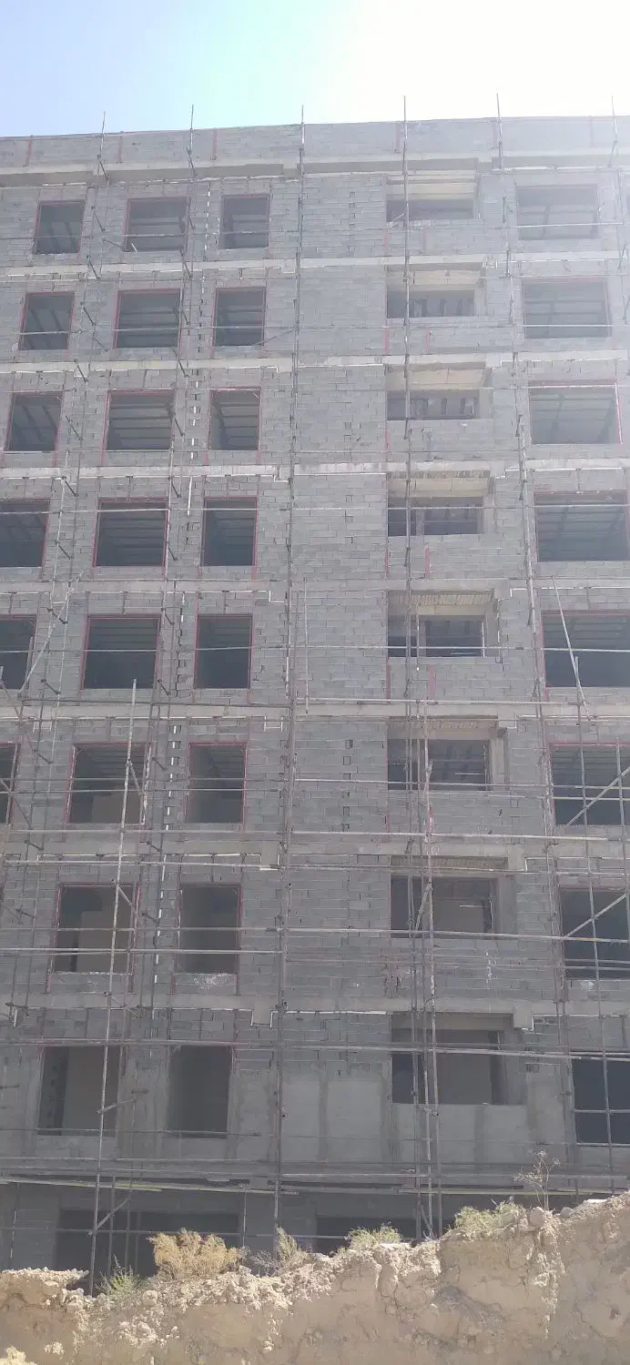 نیاز مند سیمانکار نما و تعداد زیاد کارگر|استخدام معماری، عمران و ساختمانی|پردیس, فاز ۵|دیوار