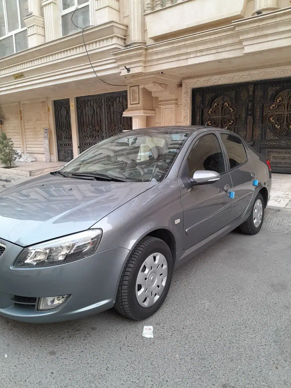 رانا پلاس سقف شیشهایی فرمون برقی|خودرو سواری و وانت|تهران, طرشت|دیوار