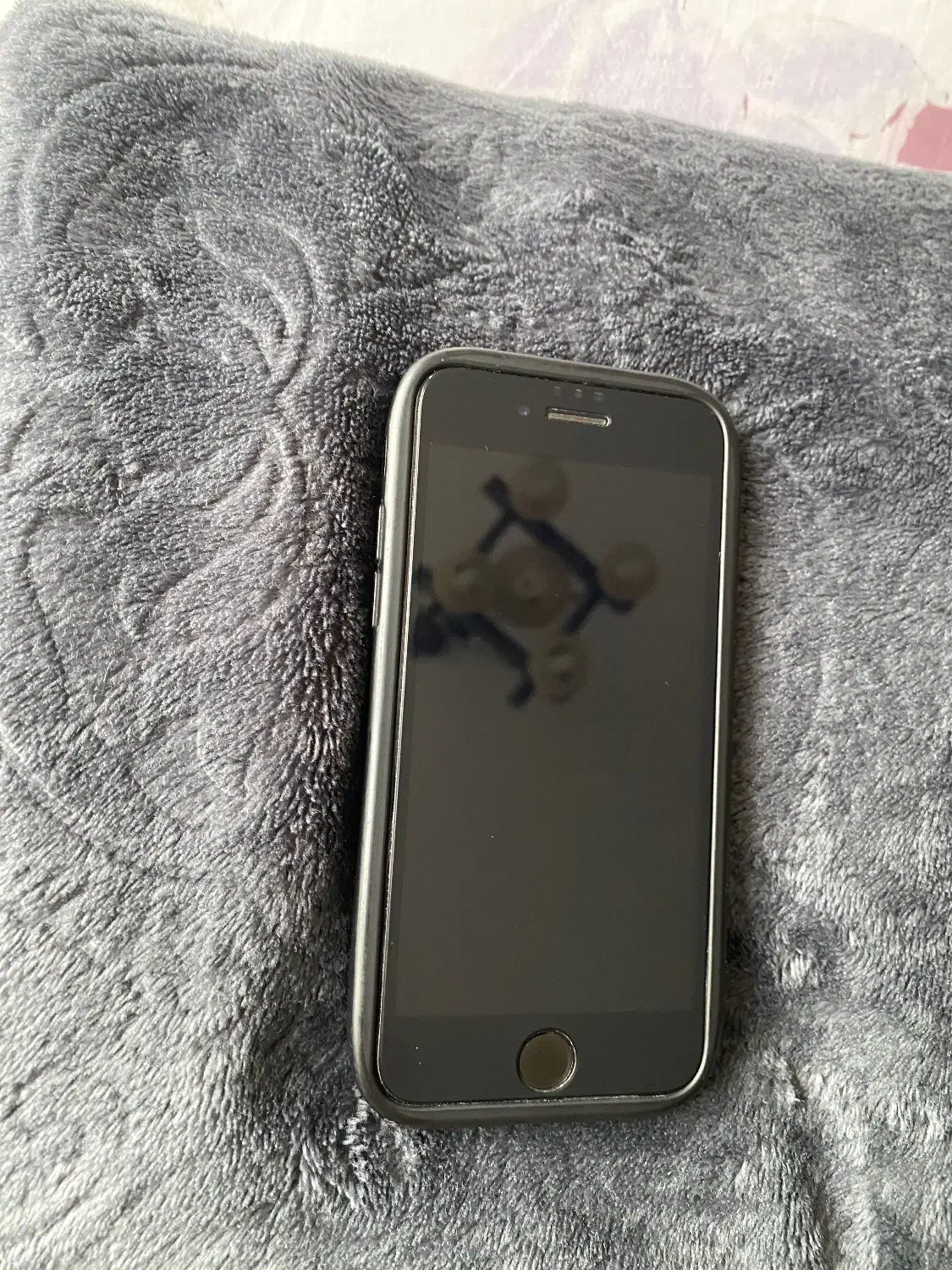 گوشی آیفون ۷  رنگ مشکی ظرفیت ۱۲۸ گیگ|موبایل|چالوس, |دیوار