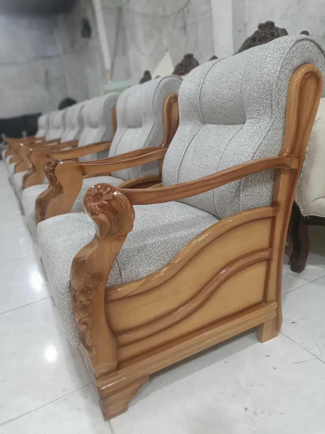 خدمات مبل و تعویض روکش مبلمان صدرا|خدمات پیشه و مهارت|صدرا-فارس, فاز ۱|دیوار