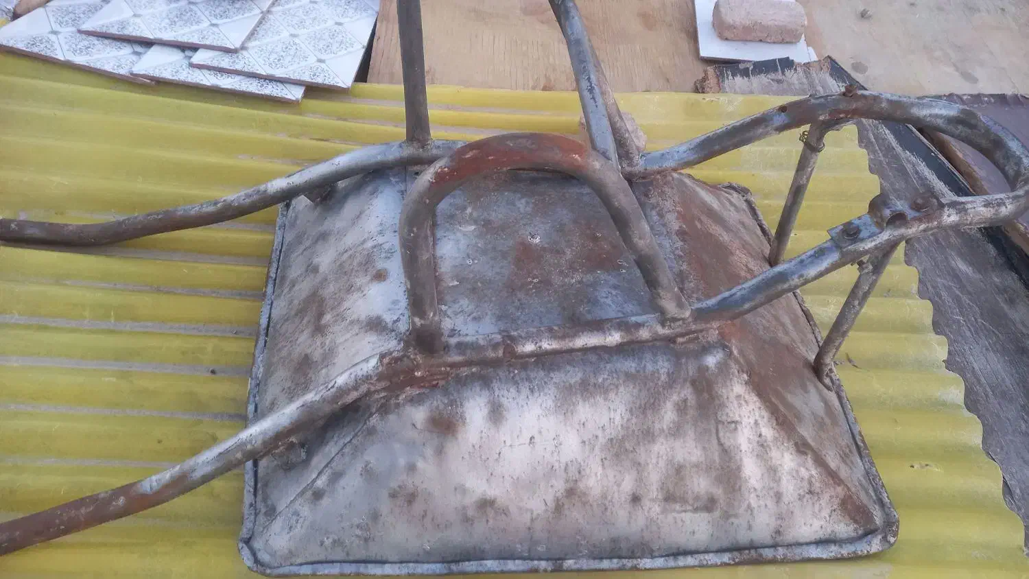 فرغون|ابزارآلات|کرمانشاه, |دیوار