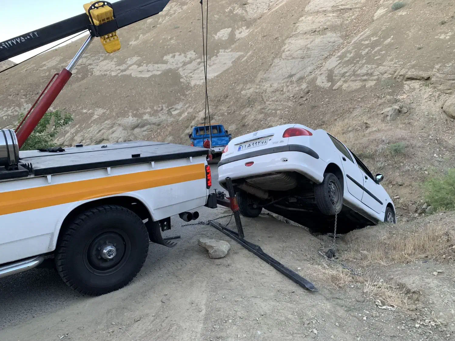 امدادخودرو امداد خودرو یدکش یدک کش خودروبر جرثقیل|خدمات حمل و نقل|تهران, صادقیه|دیوار