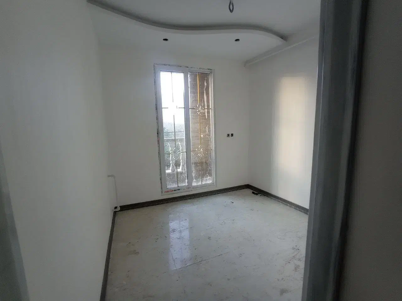 معاوضه واحد نوساز با ویلایی قدیمی قابل سکونت|فروش آپارتمان|رودسر, |دیوار