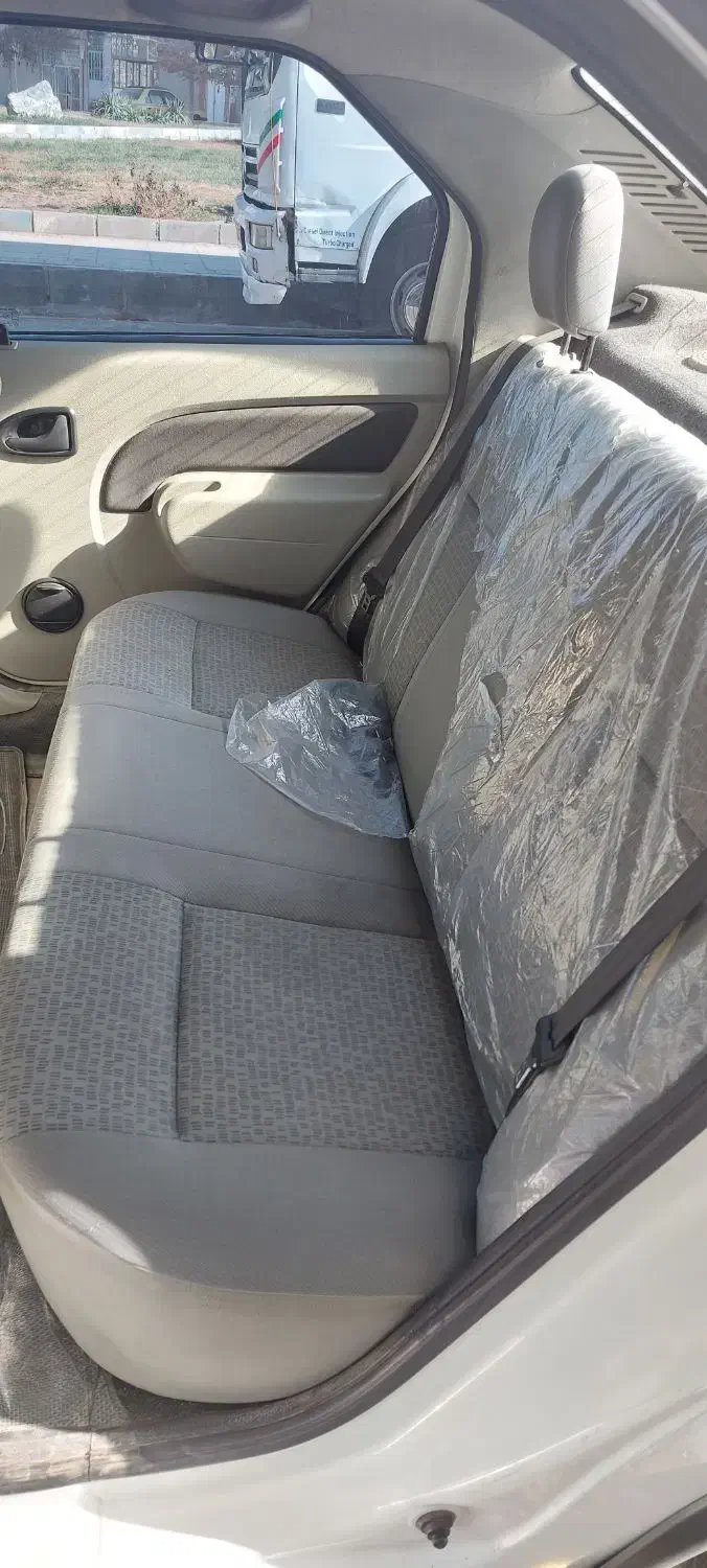 ال ۹۰ .مدل ۹۰ .|خودرو سواری و وانت|مشهد, انقلاب|دیوار