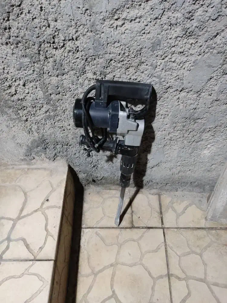 پیکور هشت کیلو با این ش تماس بگیرید|ابزارآلات|بندرعباس, |دیوار