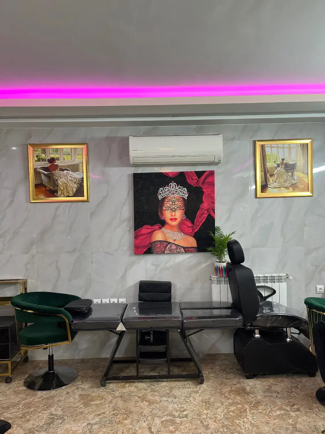 تجهیزات کامل سالن زیبایی|آرایشگاه و سالن‌های زیبایی|اصفهان, پروین|دیوار