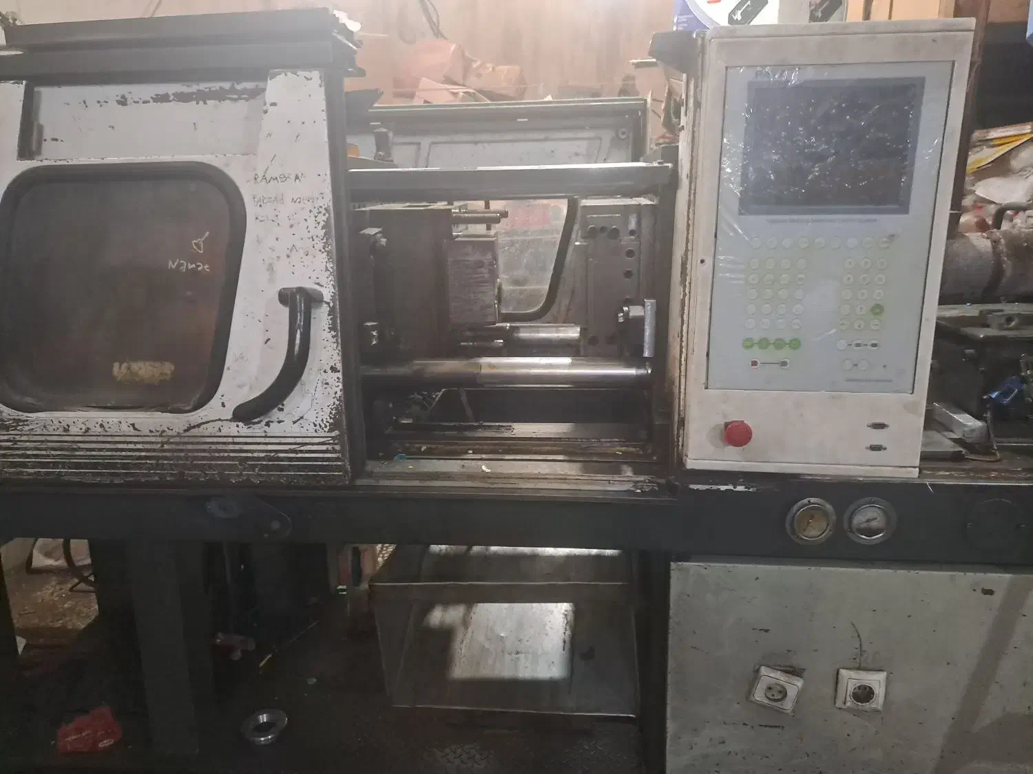 دستگاه تزریق پلاستیک|ماشینآلات صنعتی|پردیس, فاز ۸|دیوار