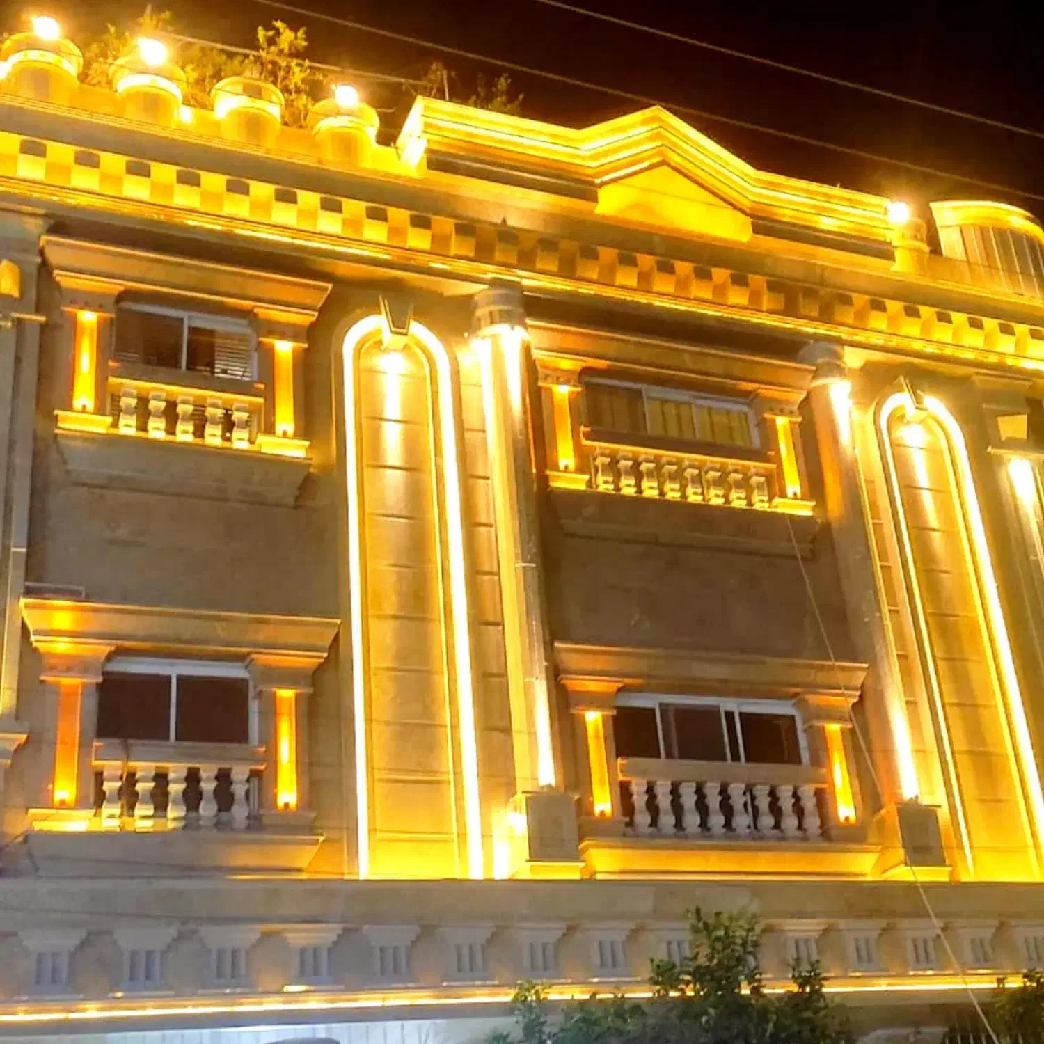 برقکار.برق کار،خورده کاری نصب آیفون تصویری تخصصی|خدمات پیشه و مهارت|بهارستان, |دیوار