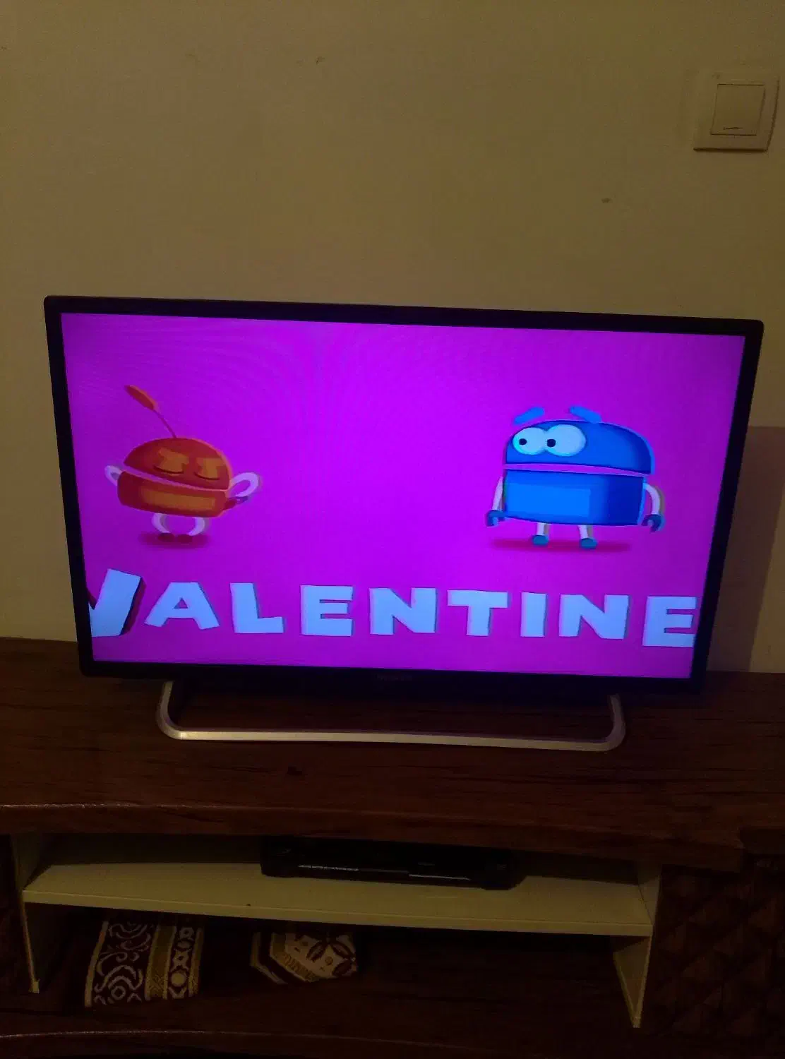 تلویزیون سونیا 32اینچ|تلویزیون و پروژکتور|پاکدشت, شهرک امام رضا|دیوار