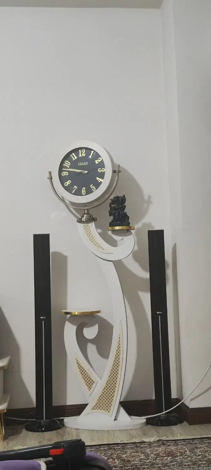 ساعت ایستاده|ساعت دیواری و تزئینی|رباط‌کریم, مسکن مهر آبشناسان|دیوار