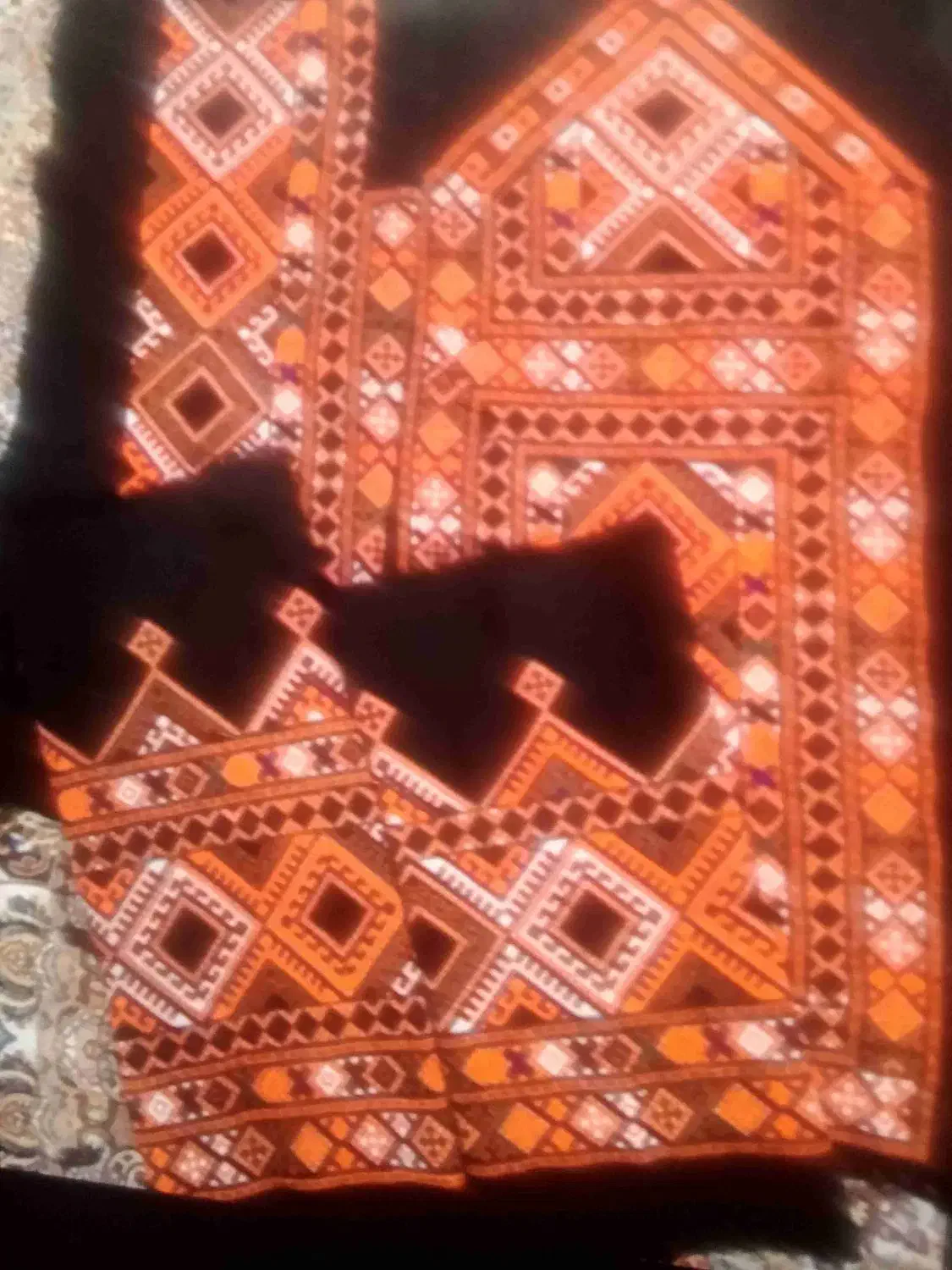 دوچگرم|لباس|خاش, |دیوار