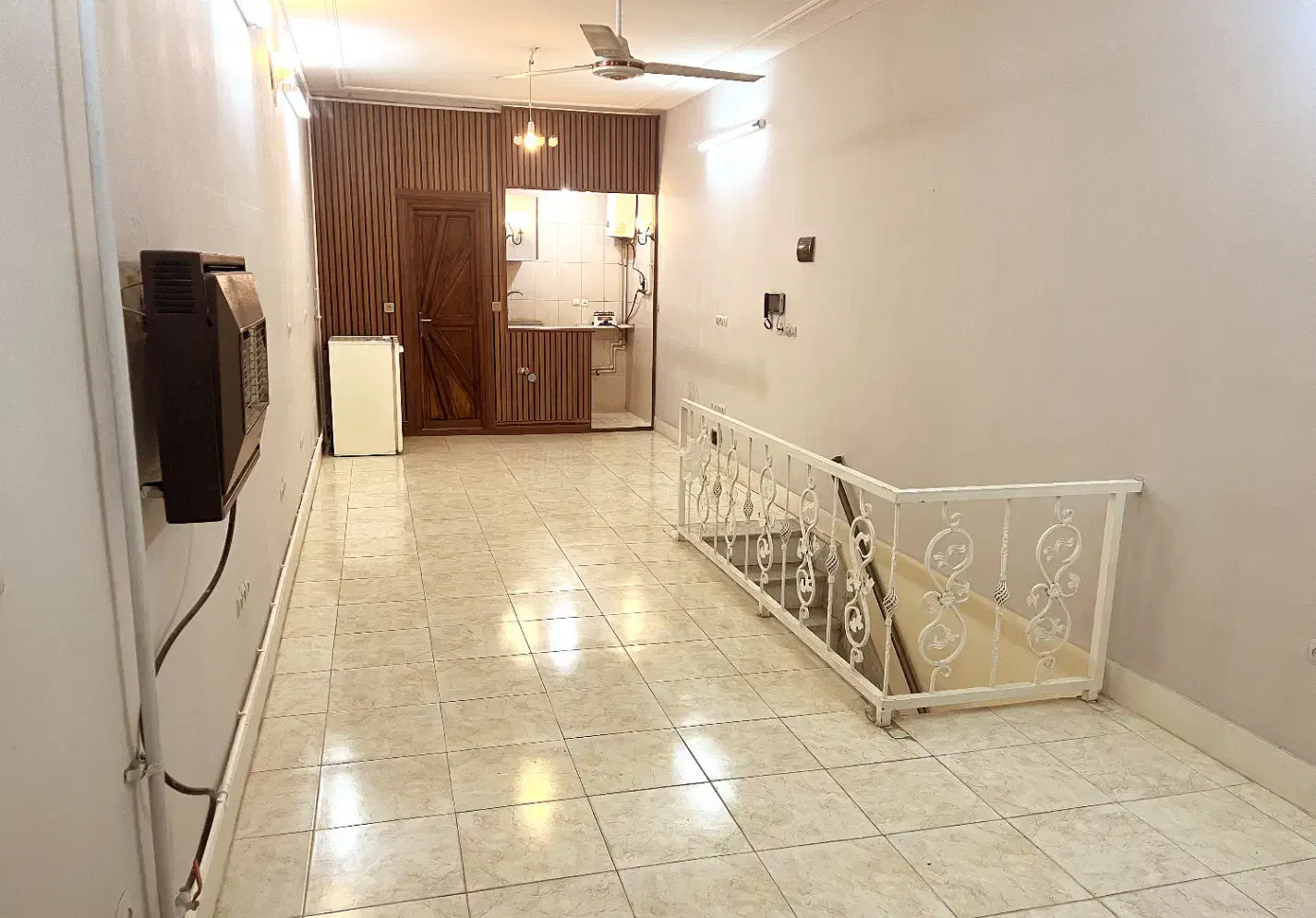 اجاره مغازه تجاری طبقه اول/ روبروی پاساژ طباطبایی|اجارهٔ مغازه و غرفه|گنبد کاووس, |دیوار