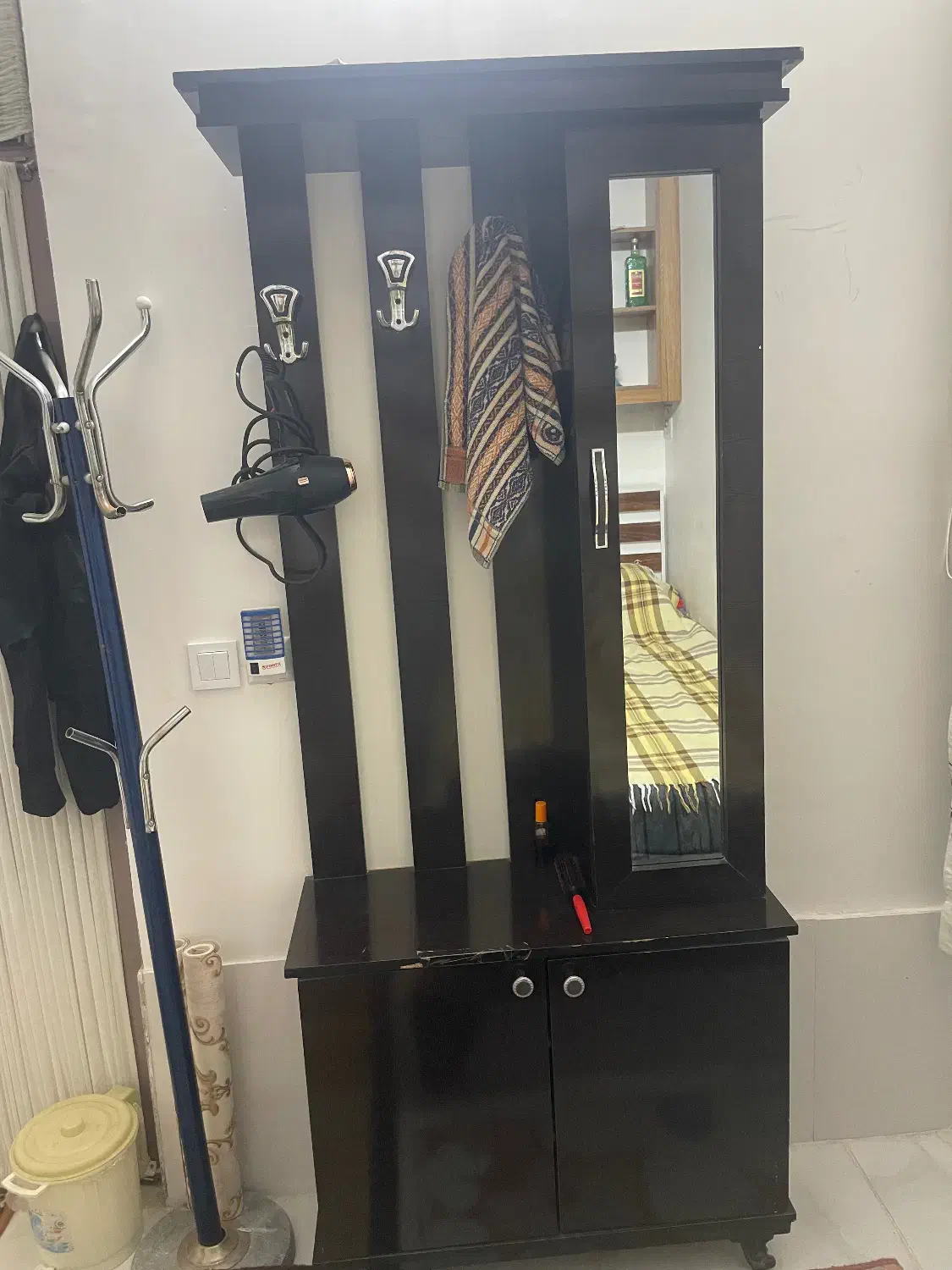 جاکفشی قدی بزرگ اینه دار|جاکفشی، کمد، دراور|کاشمر, |دیوار