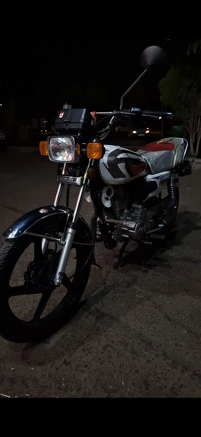 هوندا ۲۰۰|موتورسیکلت|زنجان, |دیوار