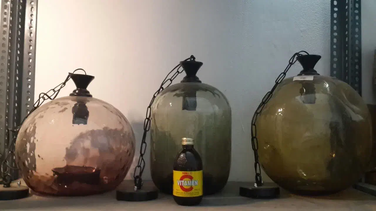 لوستر بلور|لوستر و چراغ آویز|شیراز, ریشمک|دیوار