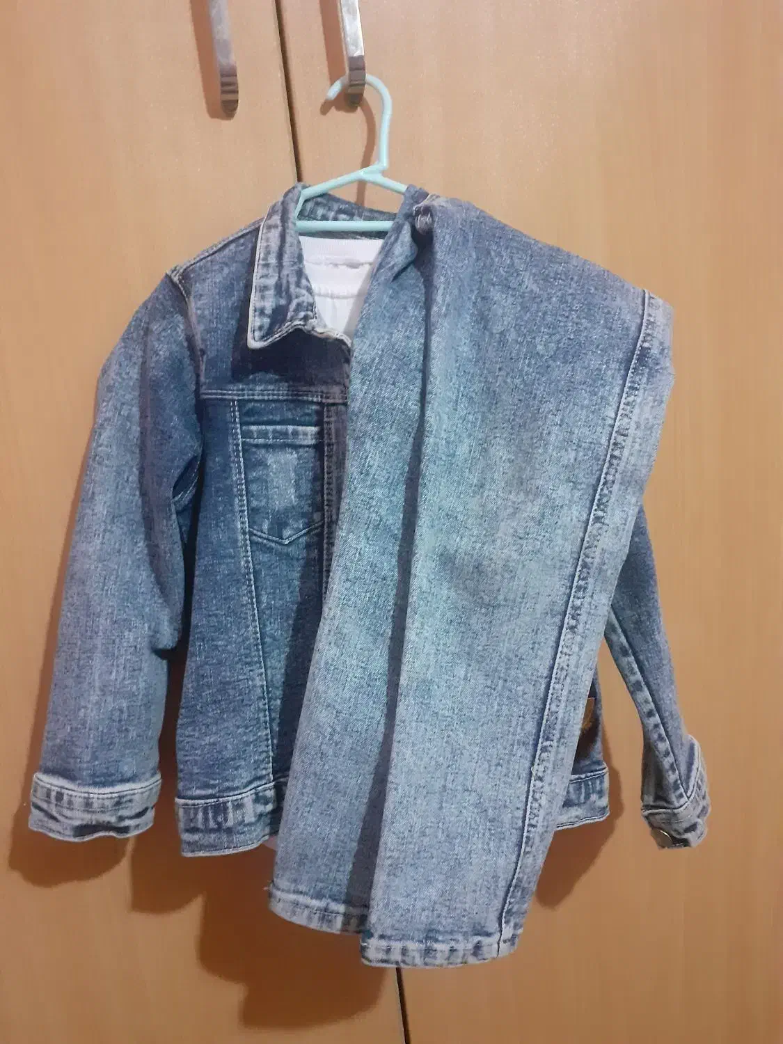 لباس بچه گانه|کفش و لباس بچه|صدرا-فارس, فاز ۱|دیوار