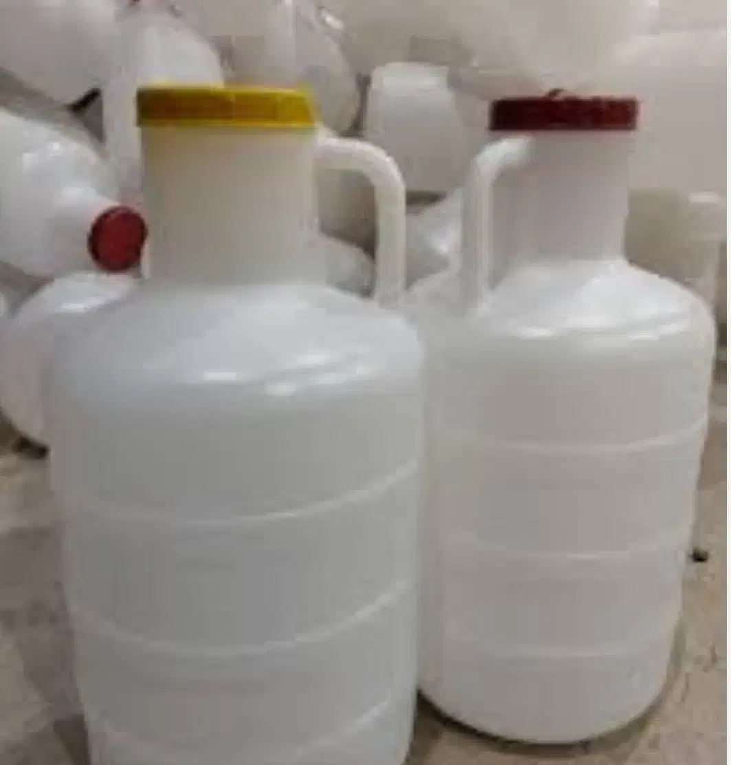 فروش گالن یا دبه خیارشوری|ظروف نگهدارنده، پلاستیکی، یکبارمصرف|کنارک, |دیوار