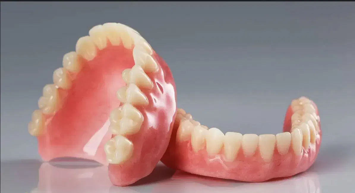 ساخت دندان مصنوعی .|خدمات آرایشگری و زیبایی|دوگنبدان, |دیوار