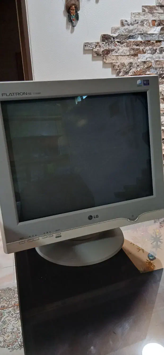 مانیتور FLATRON LG در حد نونو|قطعات و لوازم جانبی رایانه|شاهین‌شهر, عطار|دیوار