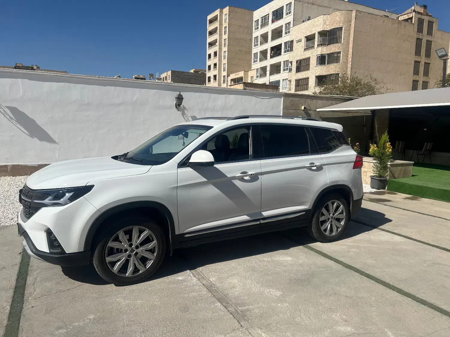 ماشین T5|خودرو سواری و وانت|تهران, ستارخان|دیوار