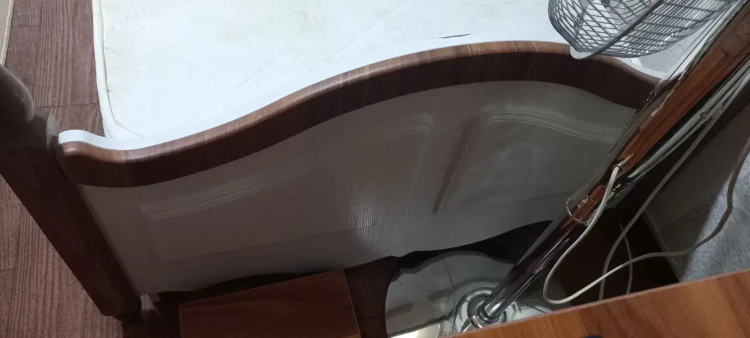 تخت یک نفره ام دی اف و پی وی سی بسیار تمیز|تخت و سرویس خواب|ساری, |دیوار