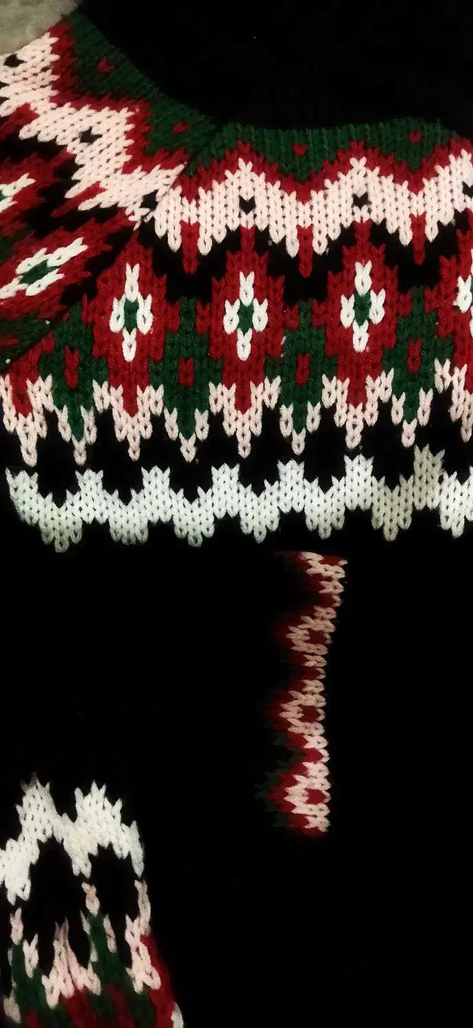 سه تیکه بافت|لباس|آزادشهر, |دیوار