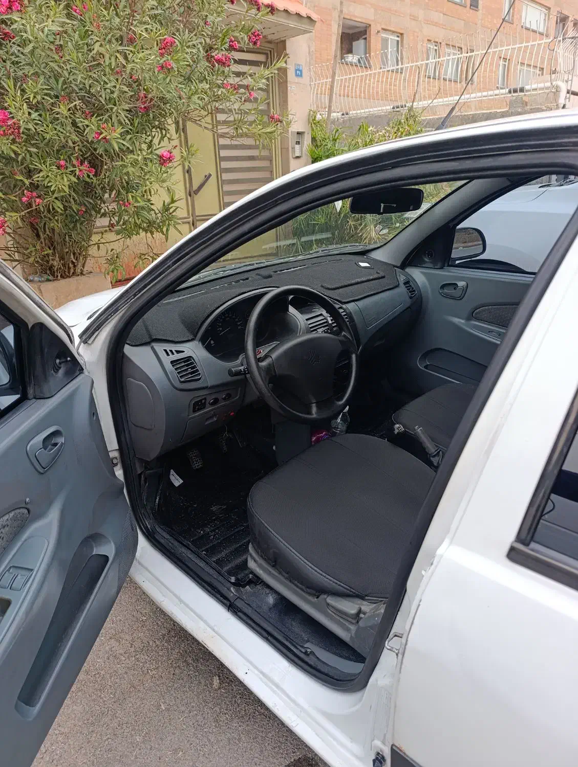 تیبا یک دوگانه سوز تمیز|خودرو سواری و وانت|اصفهان, خرم|دیوار